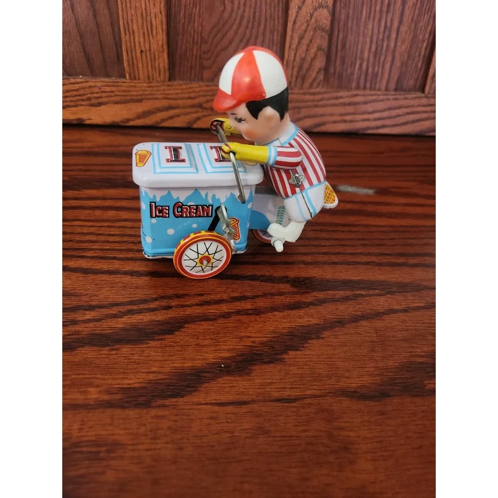 Vintage Retro Tin Litho‎ Wind-Up Ice Cream Bicycle Man-  Runs Great
